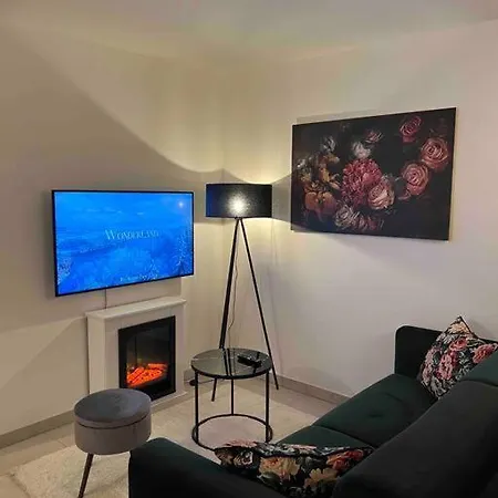 Apartment Art Wealth's Cozy Places